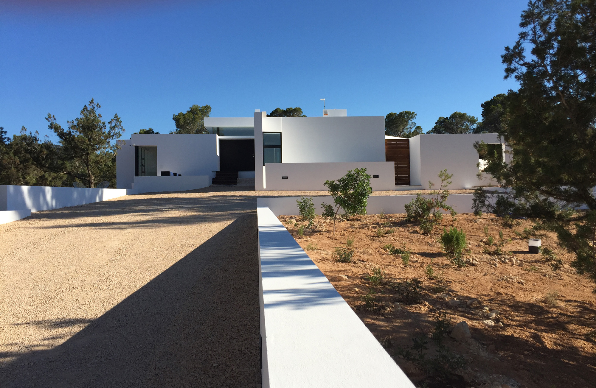 Driveway by Pep Torres - contemporary architecture and design studio in Ibiza
