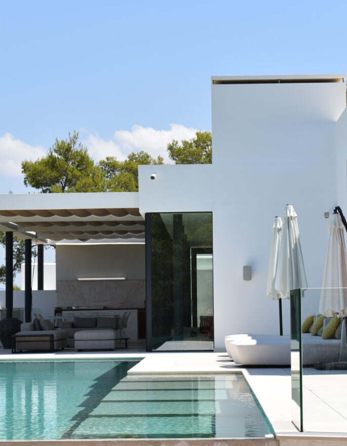 White house and pool by Pep Torres - contemporary architecture and design studio in Ibiza