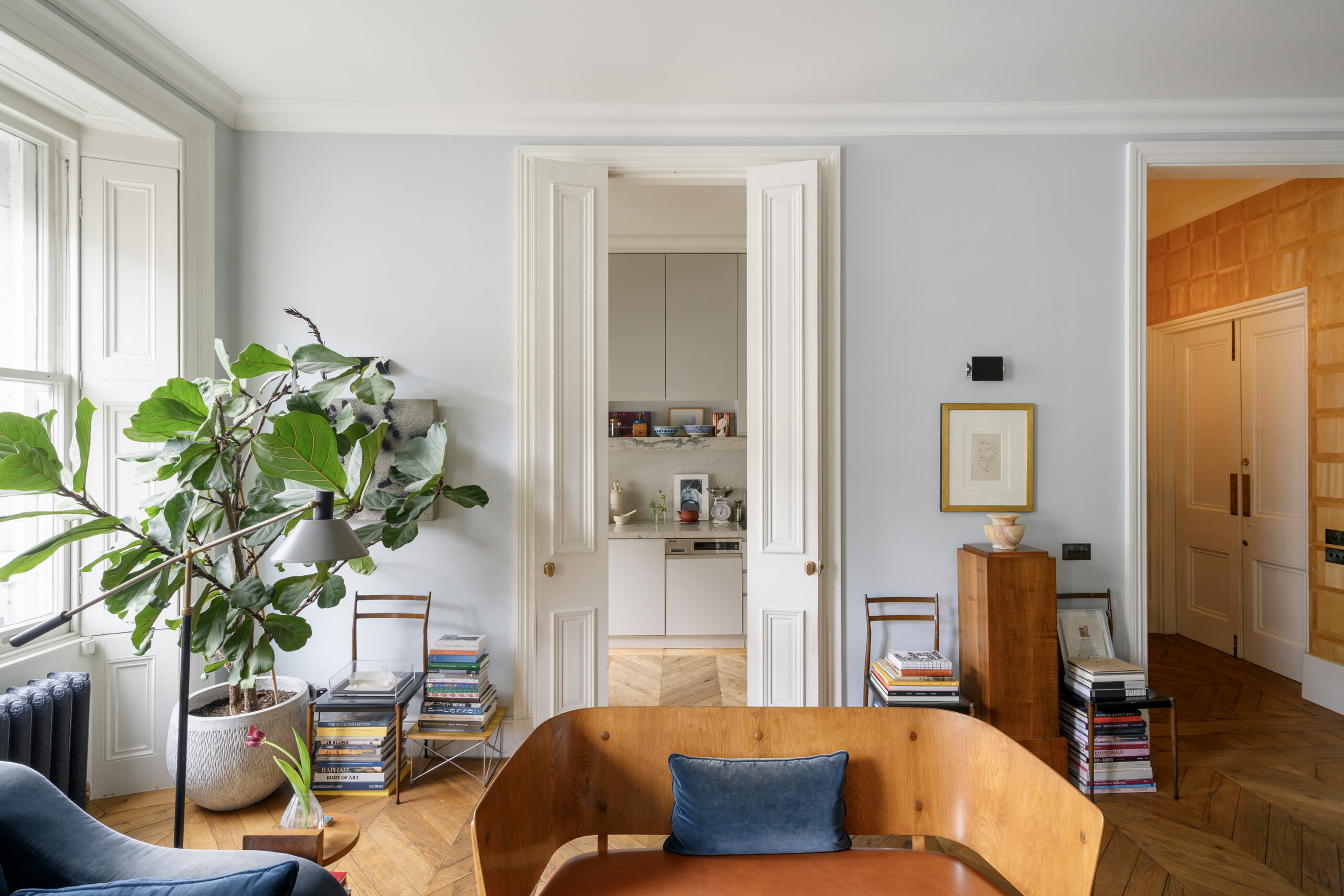 Queens-Gate-Apartment-For-Rent-Elvaston-Place-19_Lo