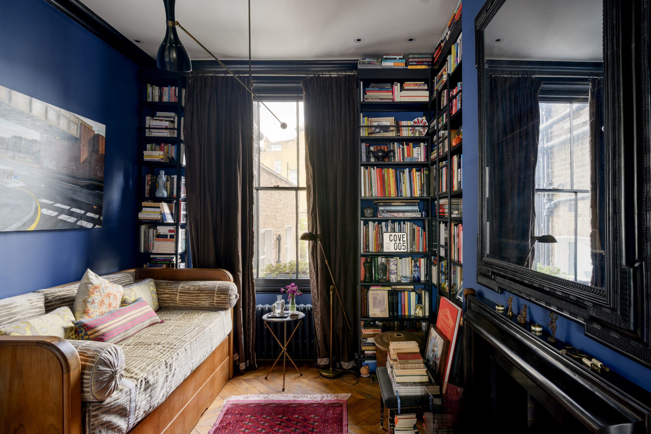 Queens-Gate-Apartment-For-Rent-Elvaston-Place-1_Lo