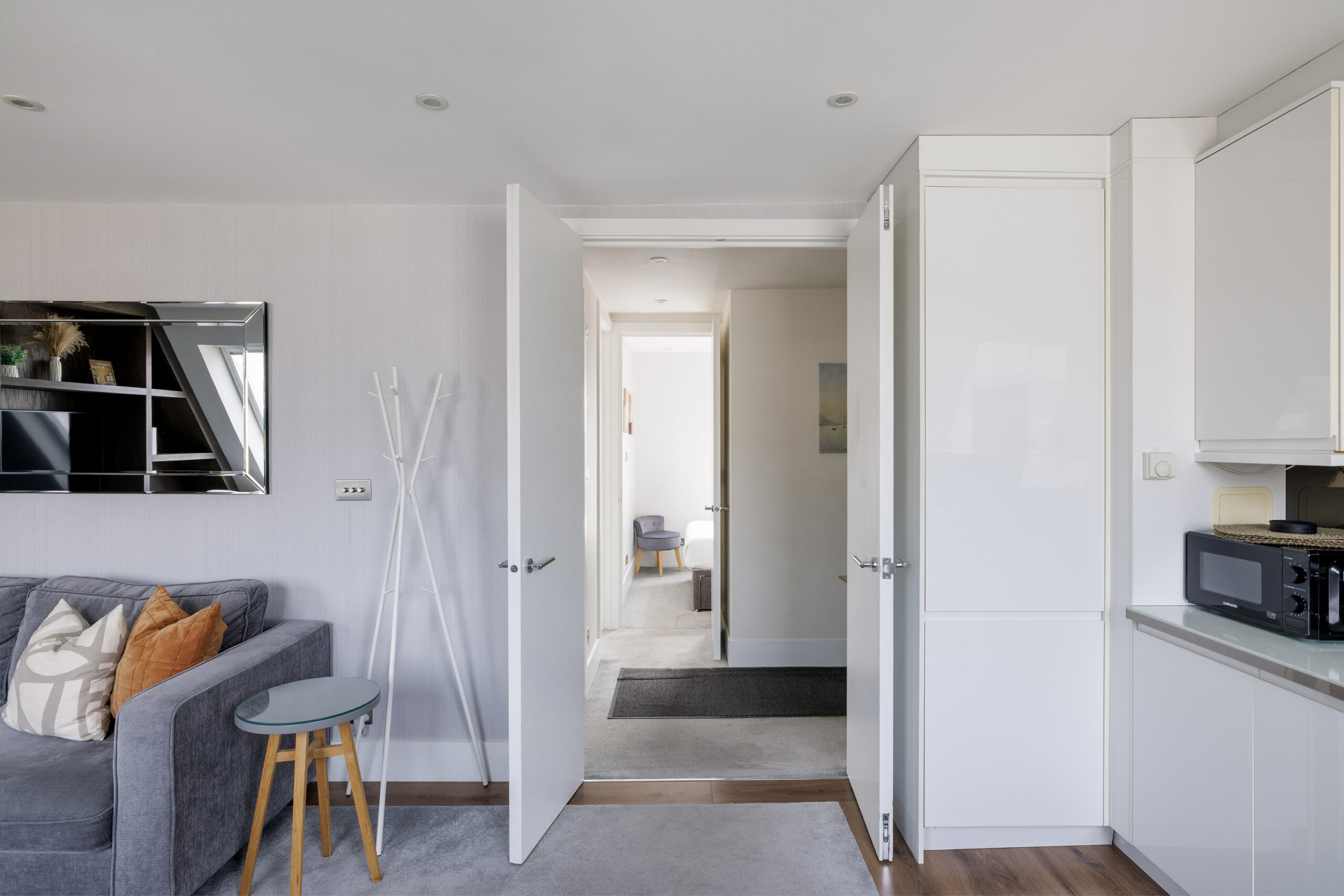 South-Kensington-Apartment-For-Rent-Manson-Place-13_Lo