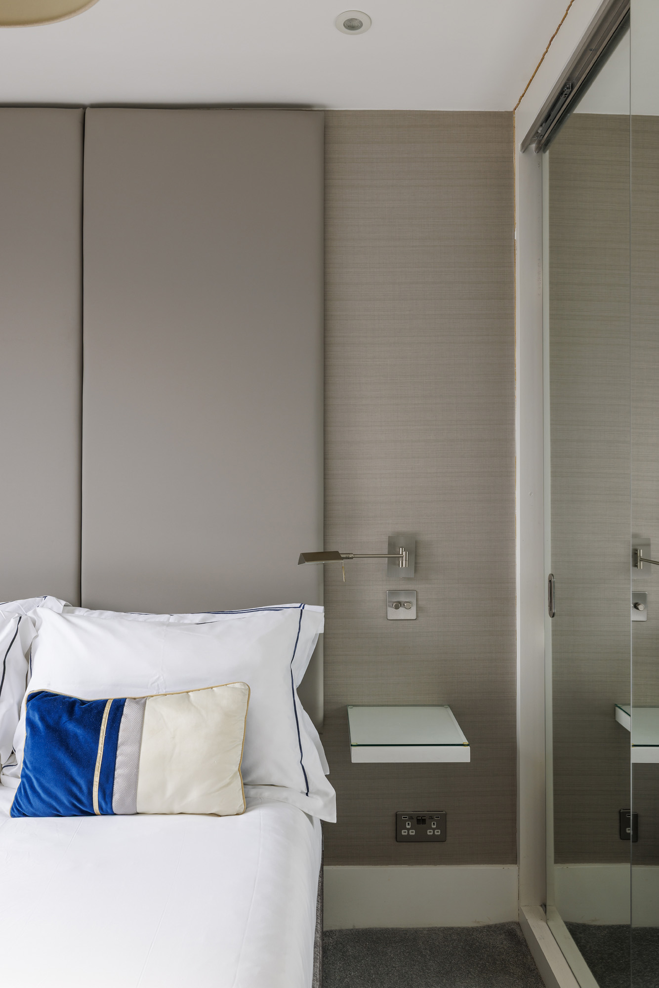 South-Kensington-Apartment-For-Rent-Manson-Place-6_Lo