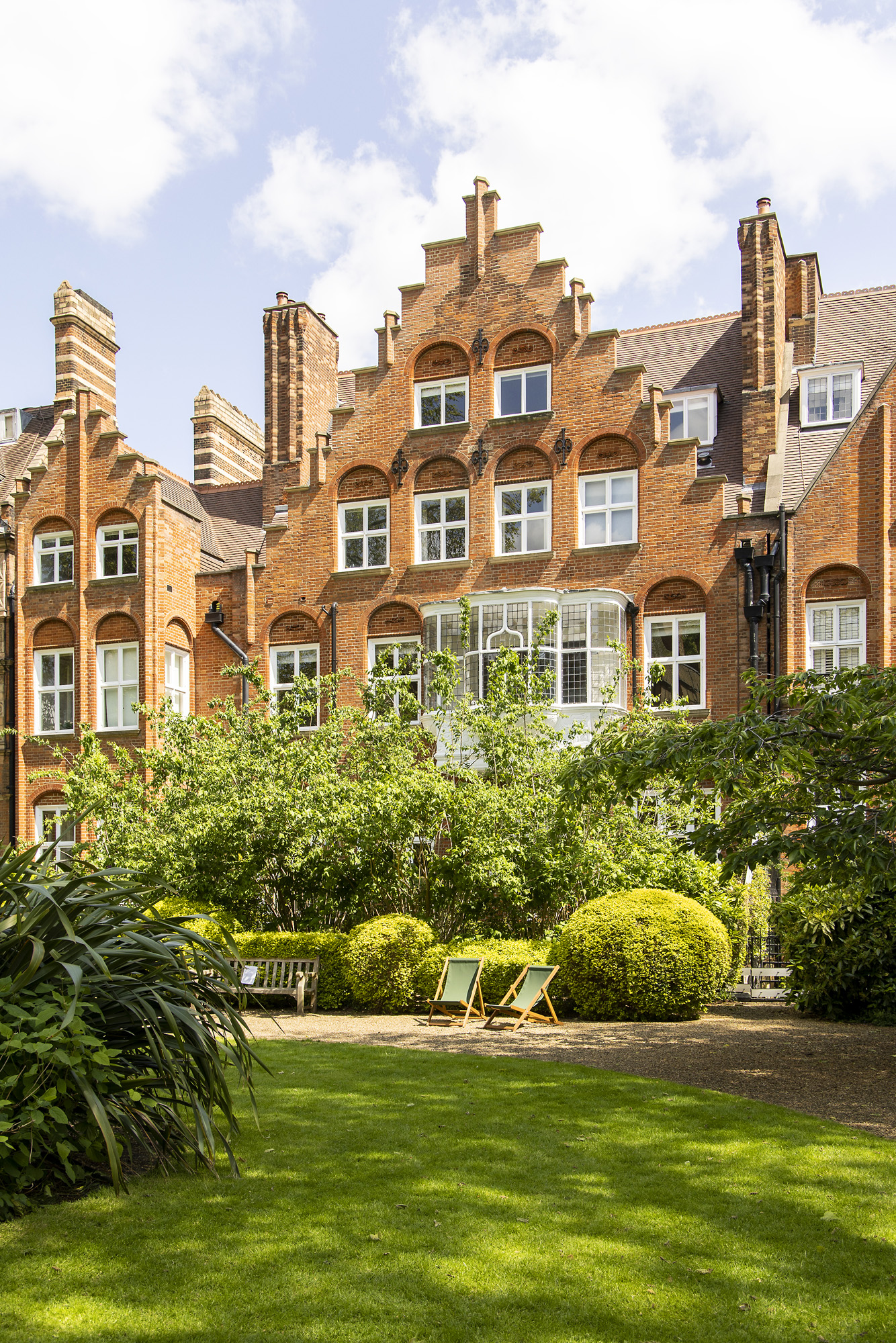 South-Kensington-Apartment-For-Sale-Collingham-Gardens (31)