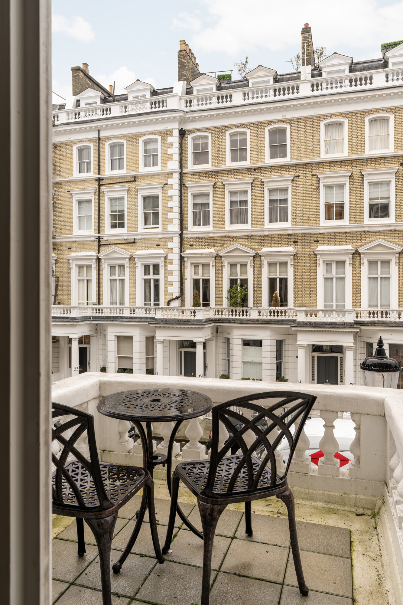 South-Kensington-Apartment-For-Sale-Onslow-Gardens-13_Lo