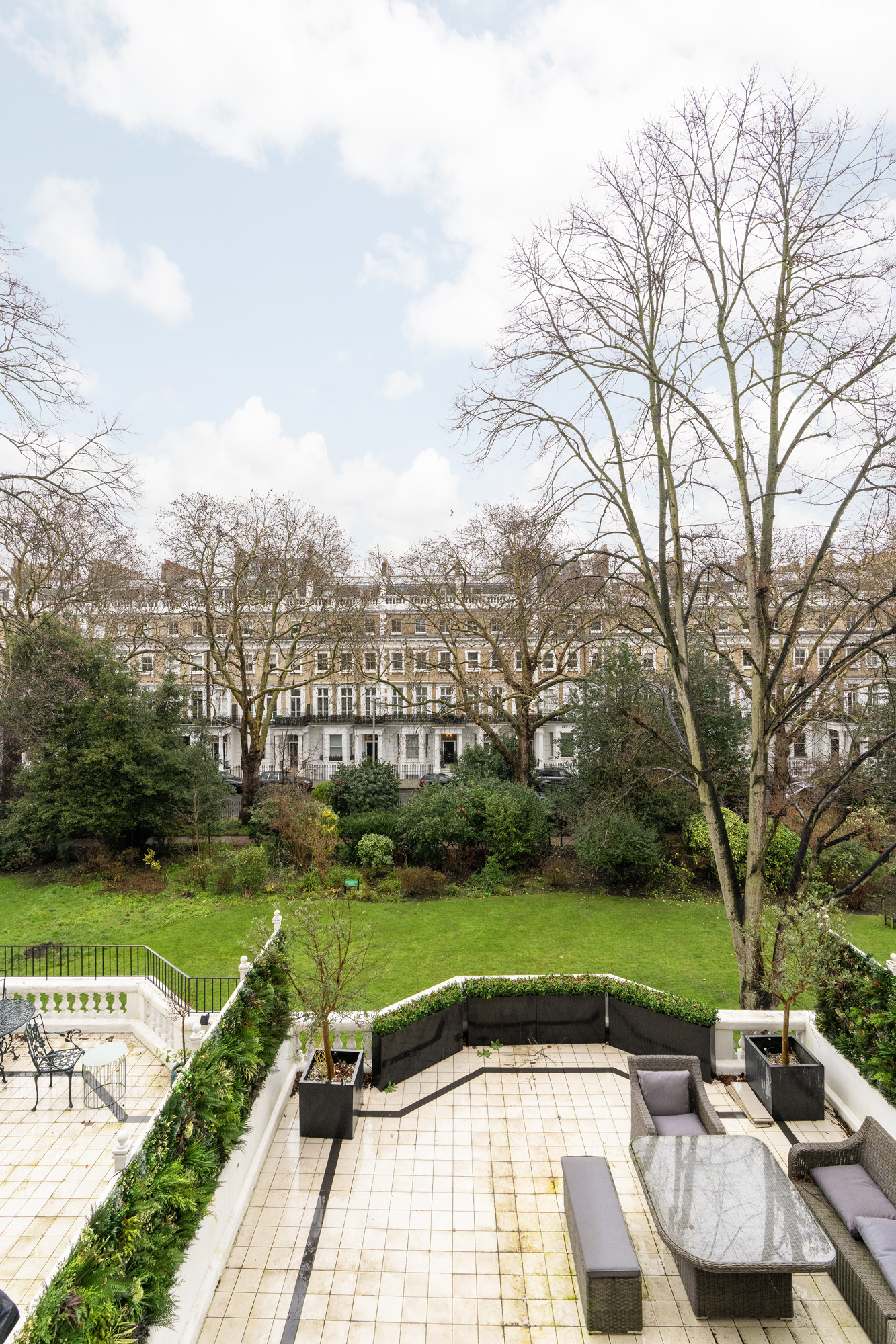 South-Kensington-Apartment-For-Sale-Onslow-Gardens-21_Lo
