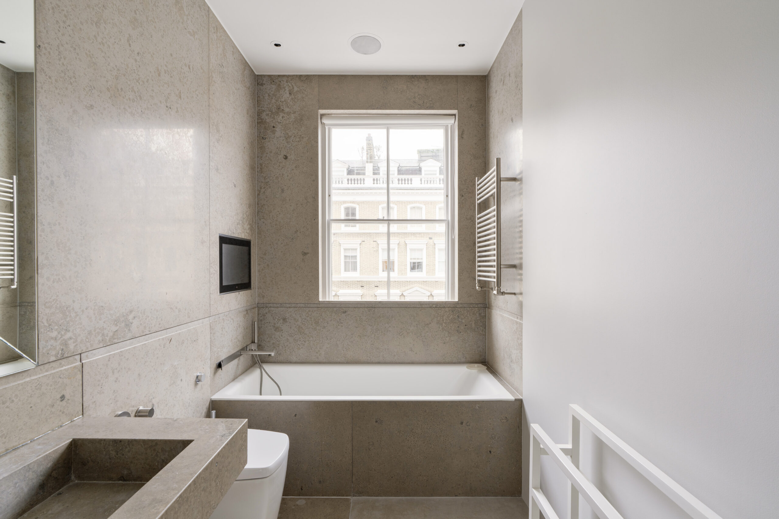 South-Kensington-Apartment-For-Sale-Onslow-Gardens-27_Lo