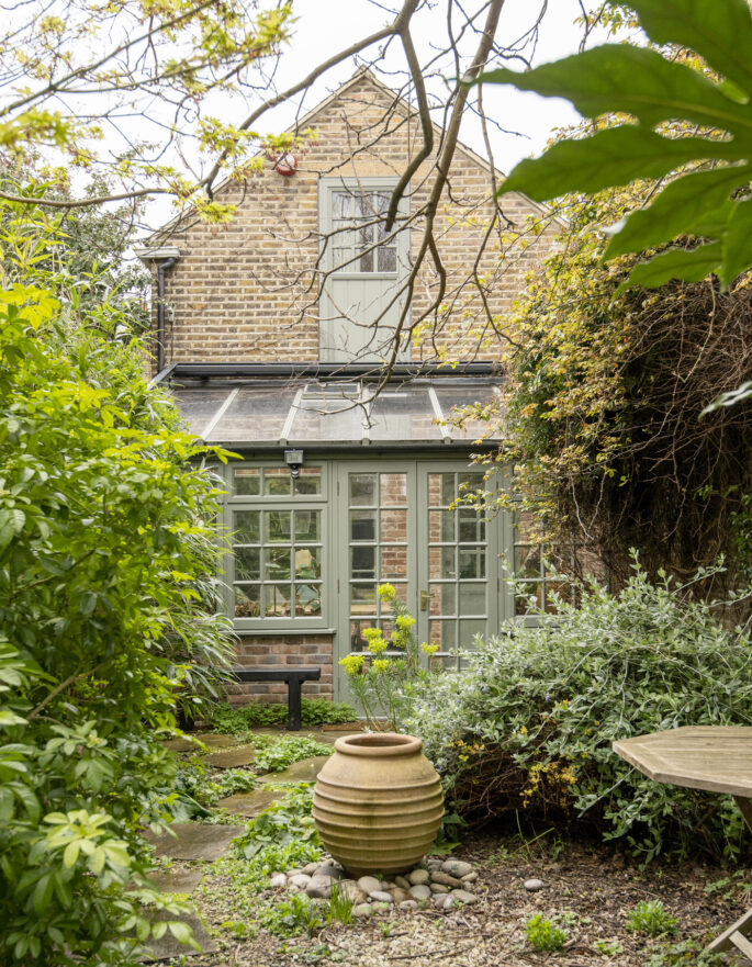 Turnham Green-House-For-Rent-The-Avenue-6_Lo