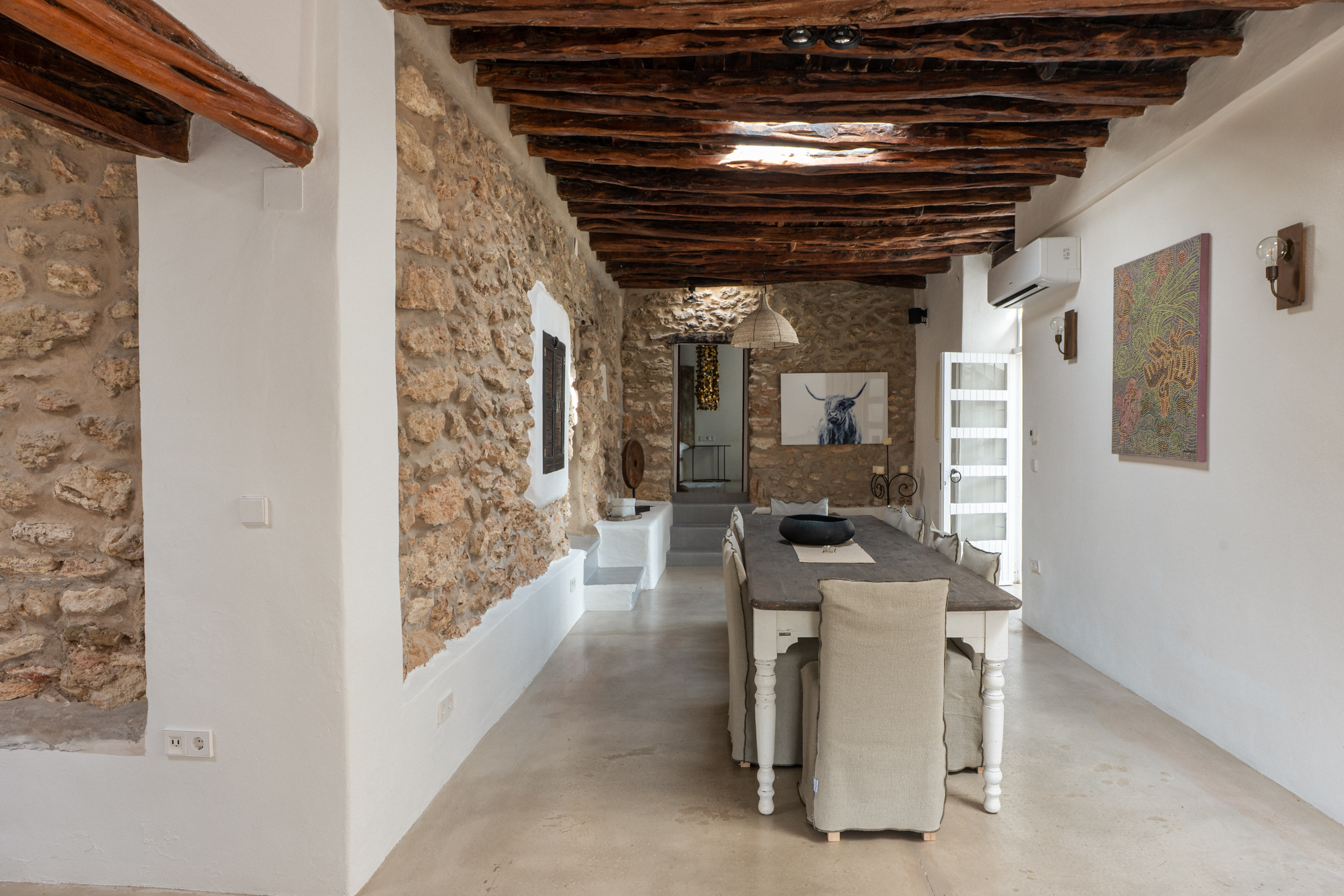 Villa-Finca-To-Rent-North-Ibiza (3)