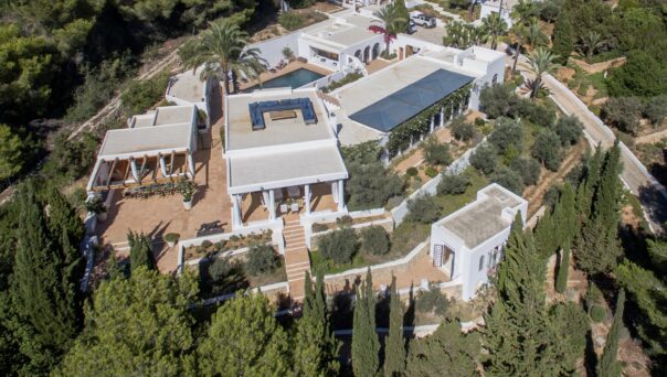 Villa-For-Sale-Can-Tura-Ibiza-Sea-Views (21)