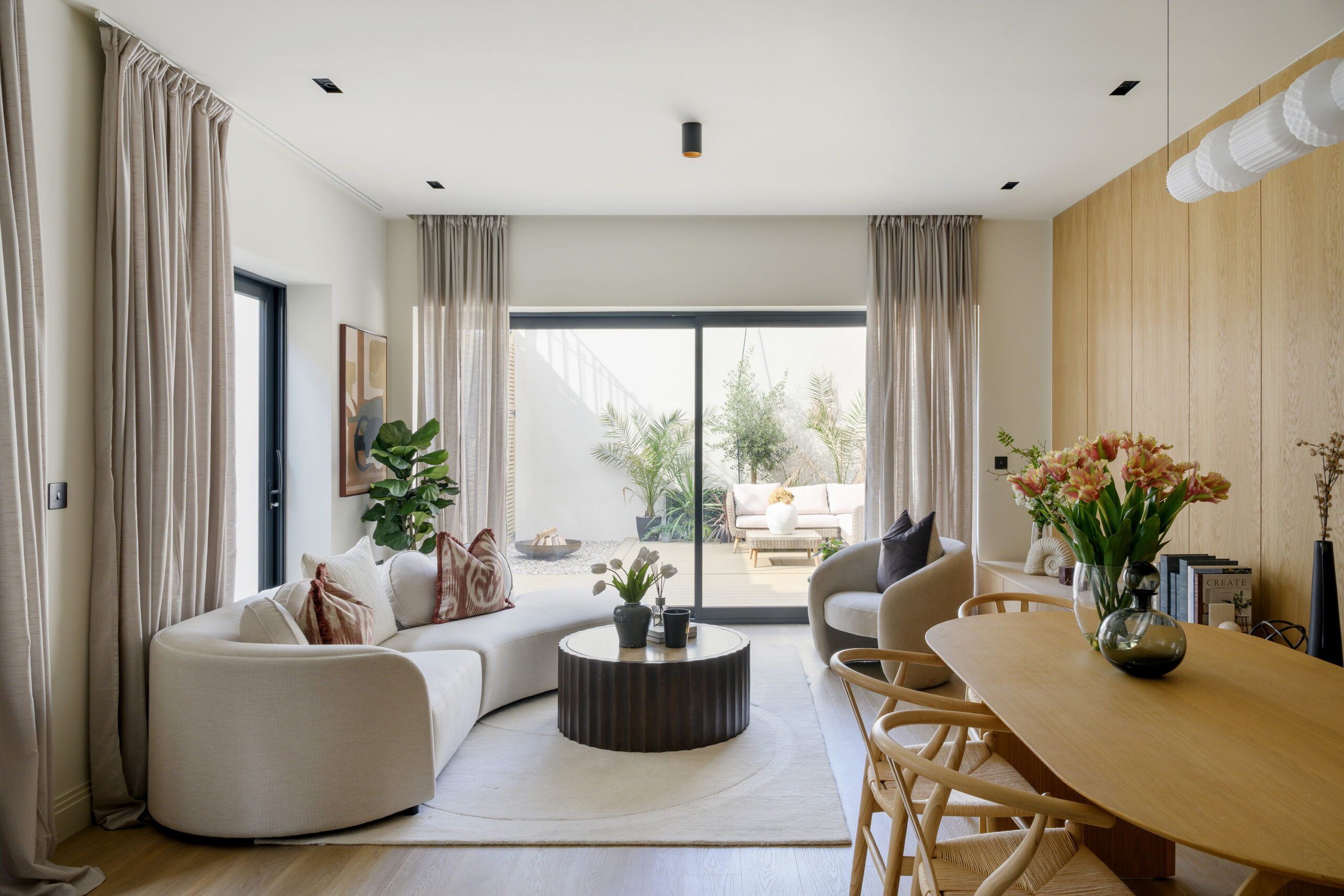 West-Acton-Apartment-For-Sale-Creswick-Road-1_Lo