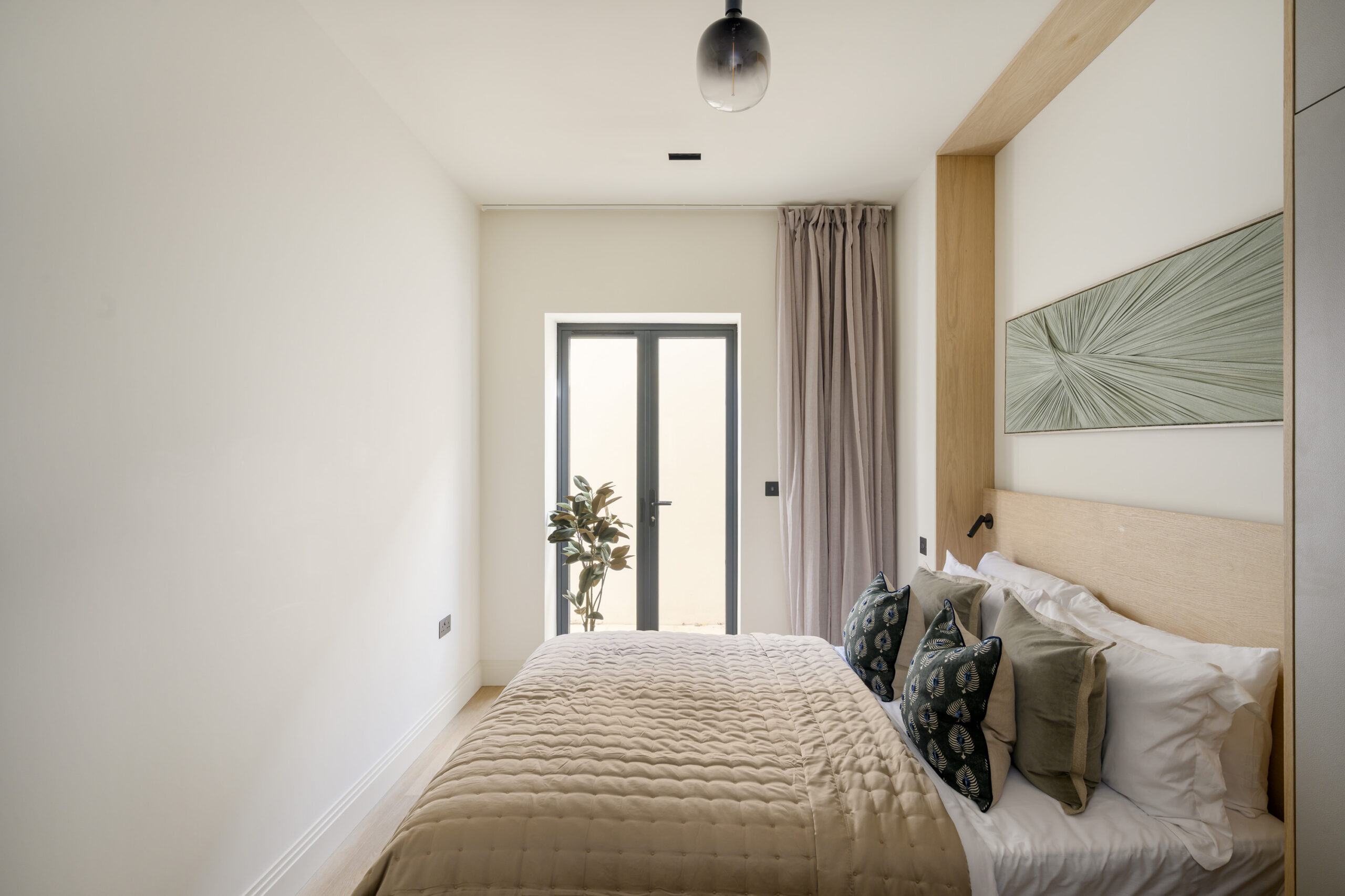 West-Acton-Apartment-For-Sale-Creswick-Road-37_Lo