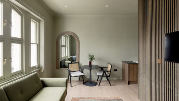 West-Brompton-Apartment-For-Rent-Redcliffe-Gardens-1_Lo