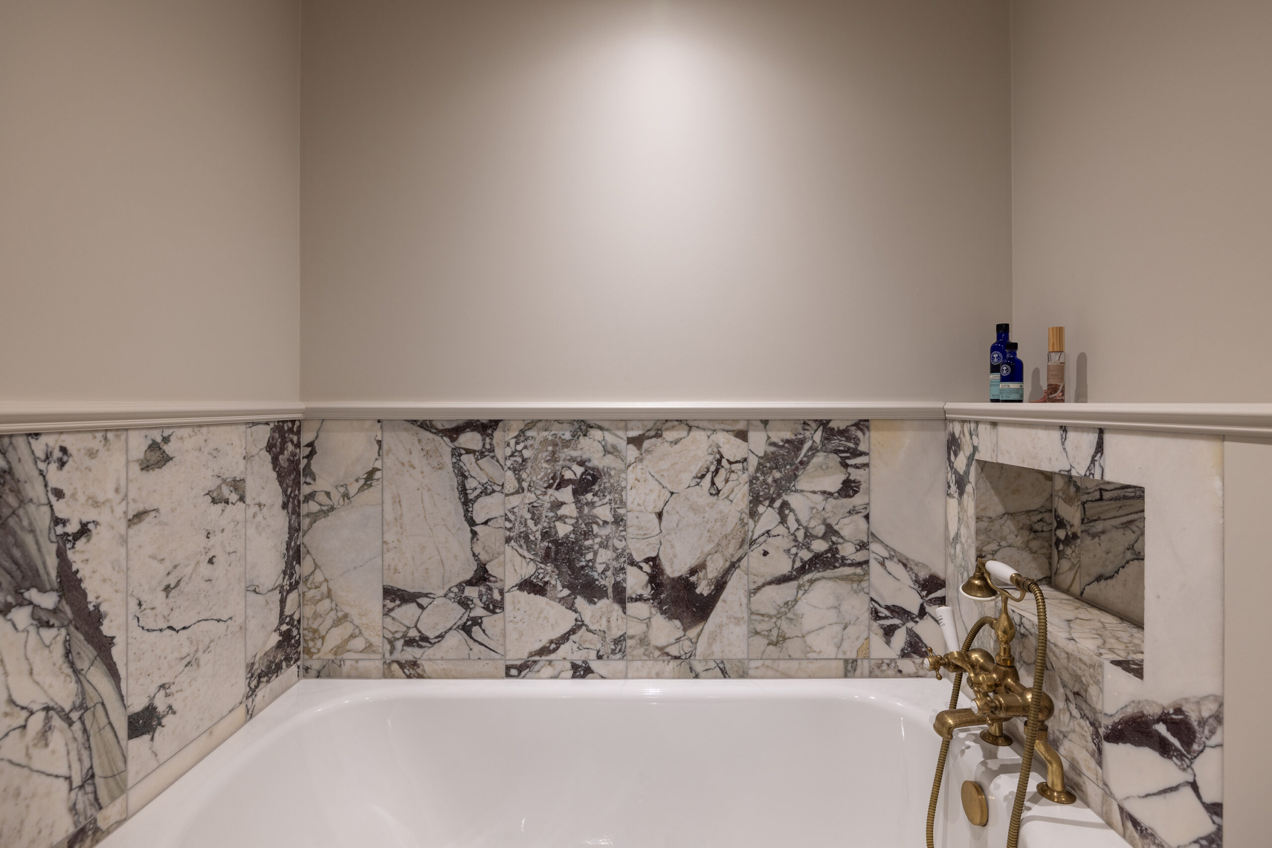 West-Brompton-Apartment-For-Rent-Tregunter-Road-13_Lo