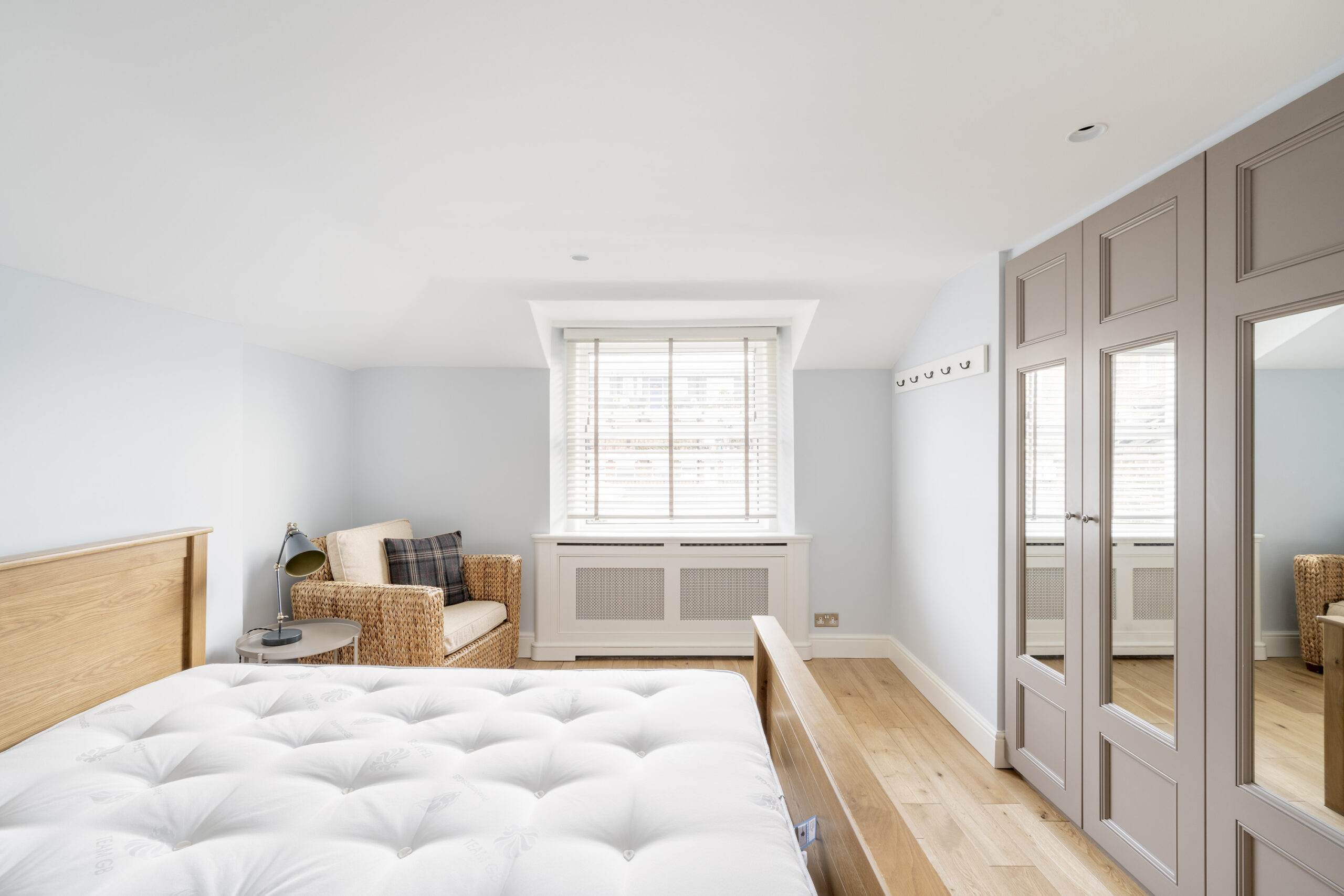 Westbourne-Grove-Apartment-For-Rent-Monmouth-Road-8_Lo