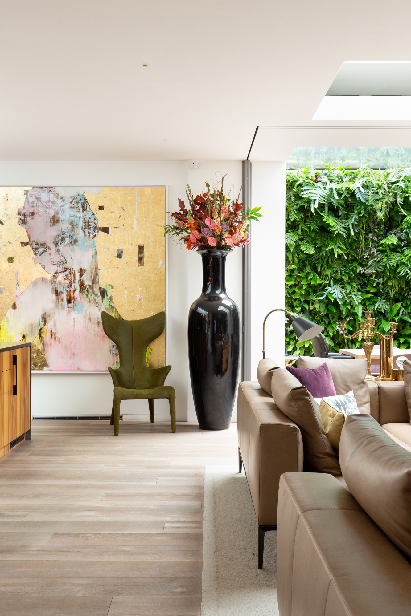 Giant black vase and contemporary artwork in Westbourne Grove home