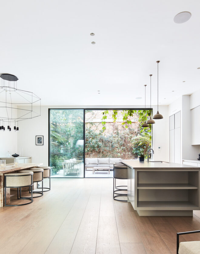 Luxury home for rent in London, Notting Hill W2 - contemporary kitchen and dining room