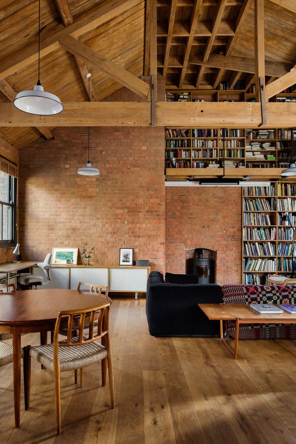 Living room of Charlotte Road by Emil Eve Architects