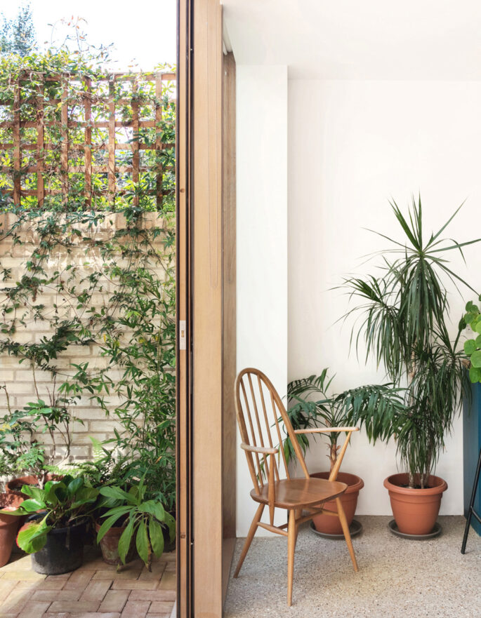 Dining Room at Geldestone Road by Emil Eve Architects