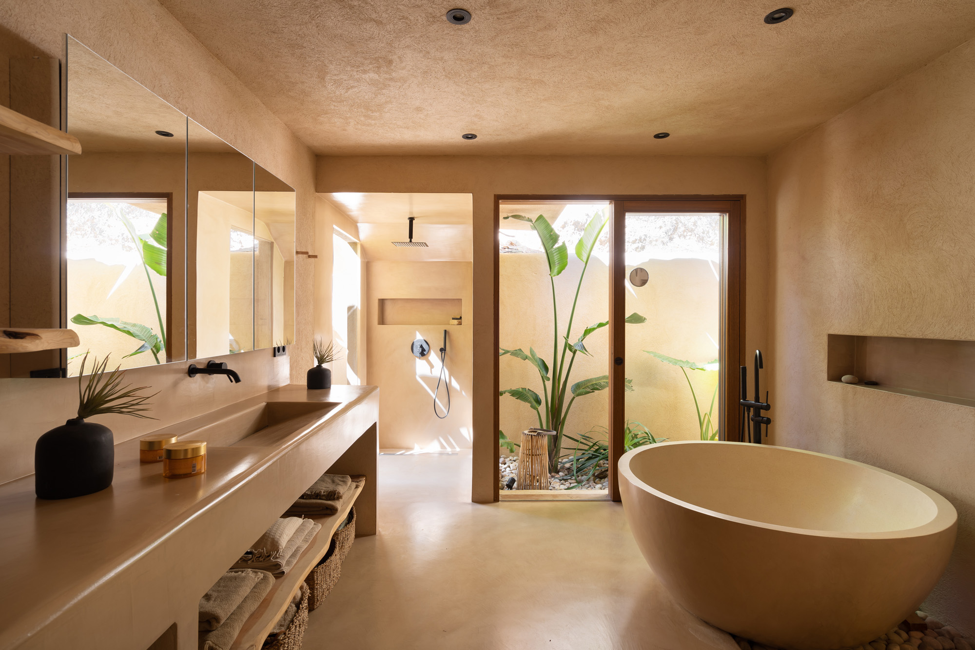 Bathroom of villa Nomad by Dolores Batselaere